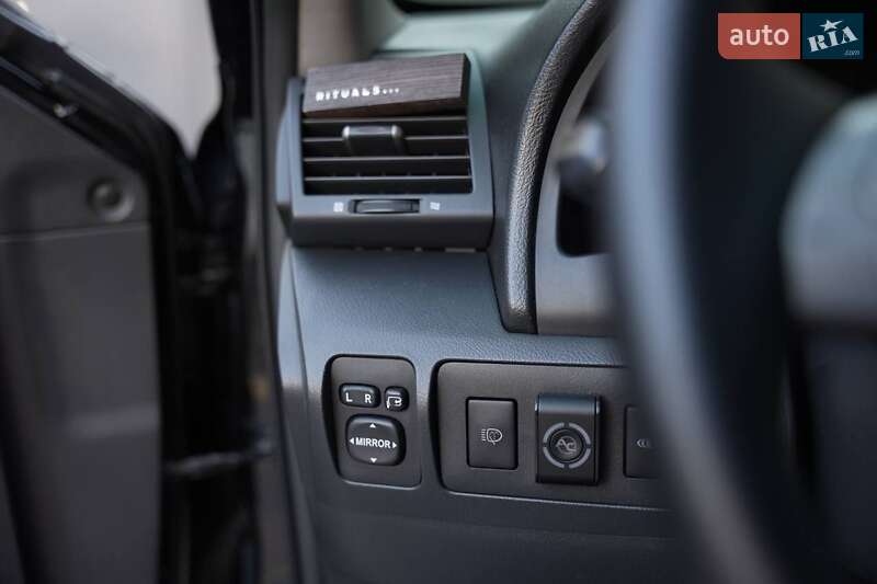 Седан Toyota Camry 2007 в Львові