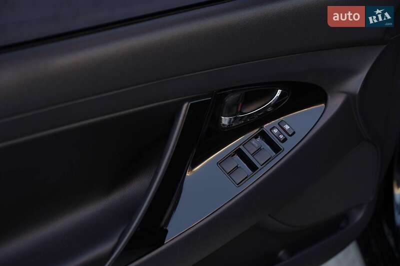 Седан Toyota Camry 2007 в Львові