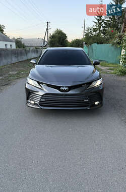 Седан Toyota Camry 2022 в Харькове