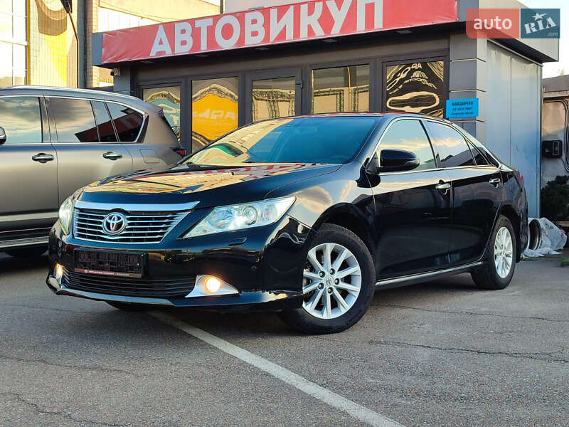 Toyota Camry 2012