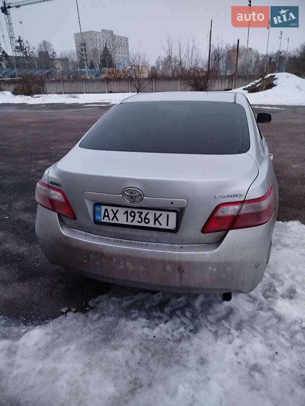 Седан Toyota Camry 2008 в Харькове