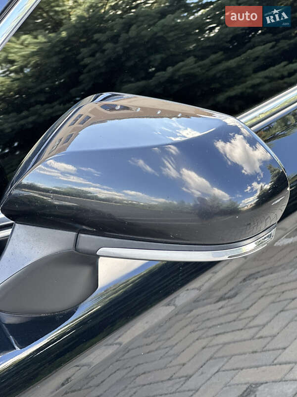 Седан Toyota Camry 2017 в Харькове