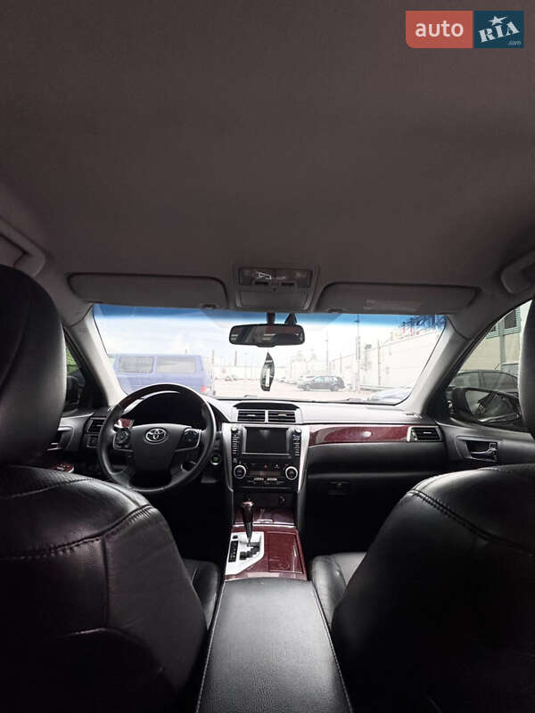 Седан Toyota Camry 2011 в Киеве