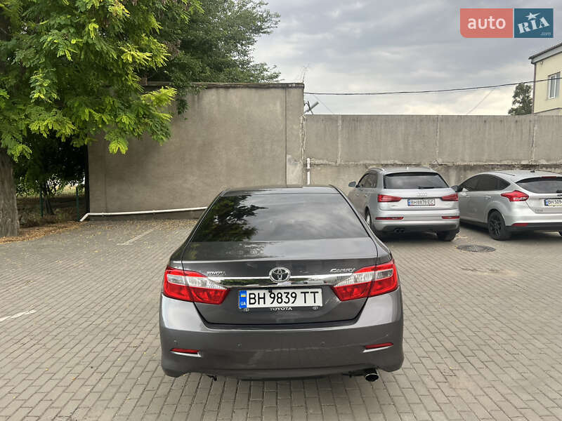 Седан Toyota Camry 2013 в Одессе