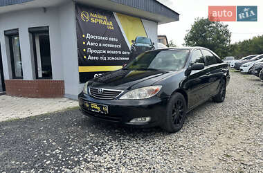 Седан Toyota Camry 2004 в Івано-Франківську