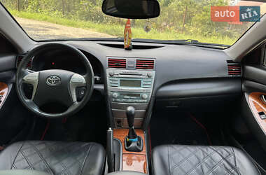 Седан Toyota Camry 2007 в 