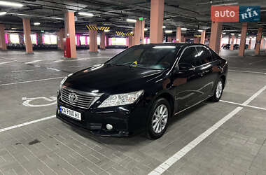 Седан Toyota Camry 2012 в Києві