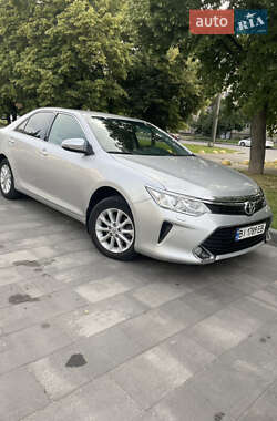 Седан Toyota Camry 2014 в Полтаве