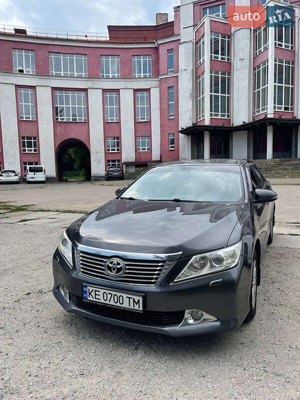 Toyota Camry 2014