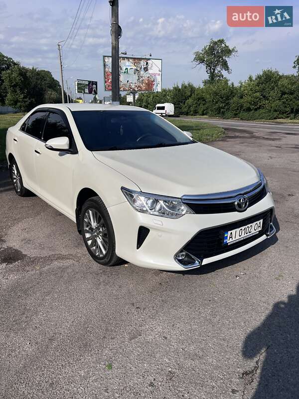 Toyota Camry 2016