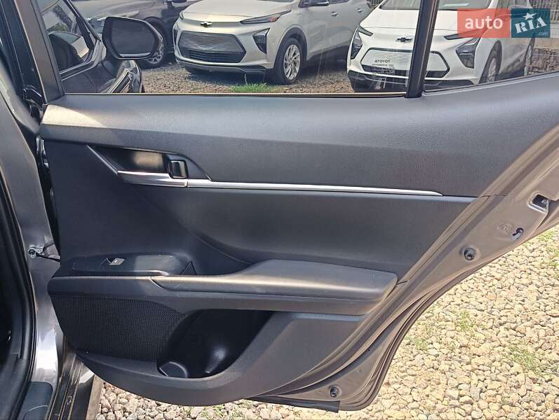 Седан Toyota Camry 2019 в Одессе