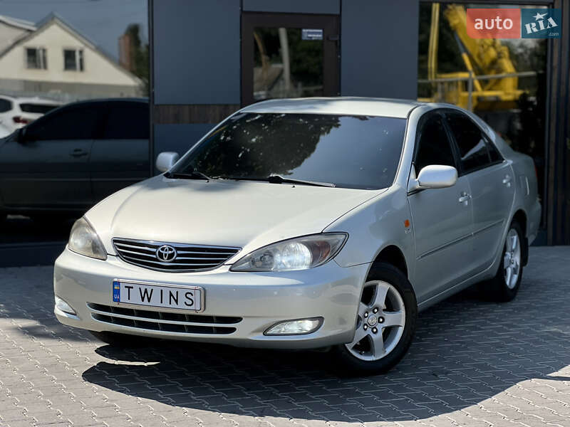 Toyota Camry 2003