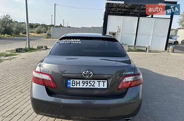 Седан Toyota Camry 2006 в 