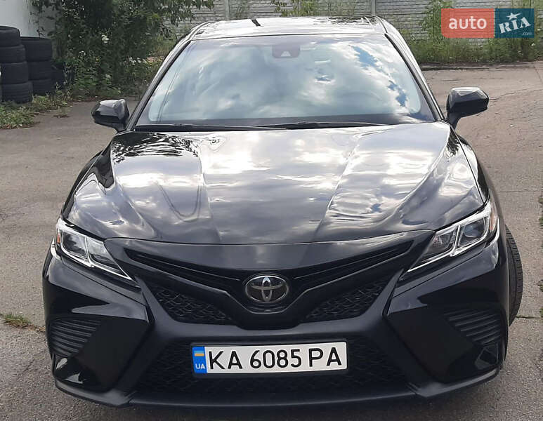Toyota Camry 2018