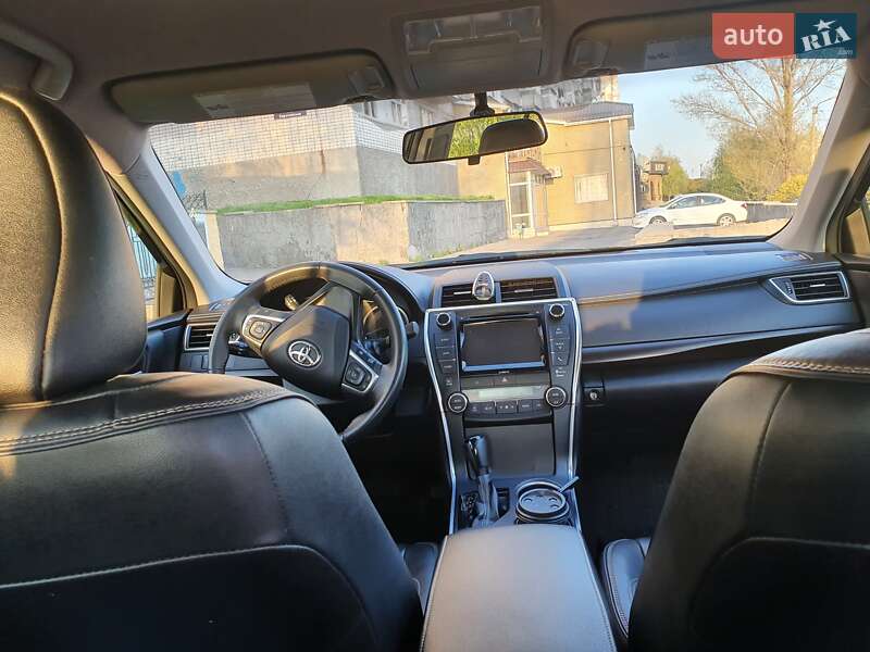 Седан Toyota Camry 2017 в Кременчуці