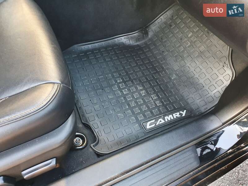 Седан Toyota Camry 2017 в Кременчуці