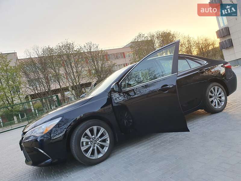 Седан Toyota Camry 2017 в Кременчуці