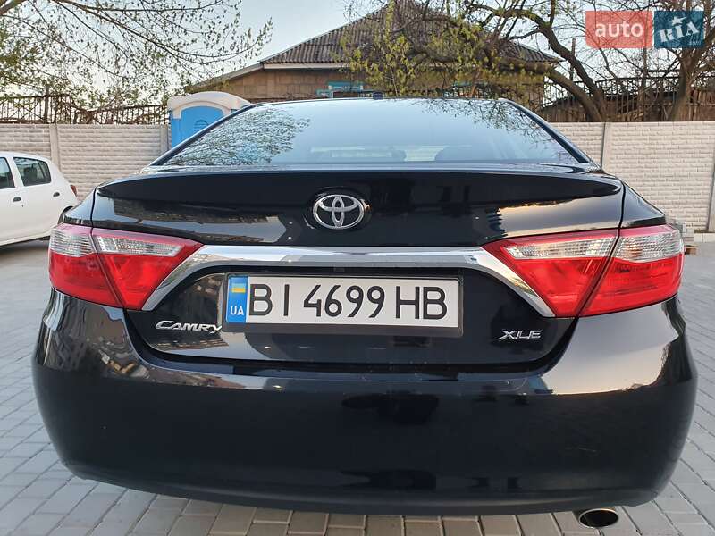 Седан Toyota Camry 2017 в Кременчуці