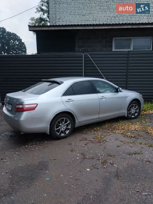 Седан Toyota Camry 2007 в Черкасах