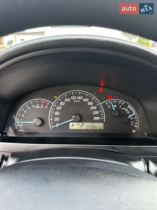 Седан Toyota Camry 2015 в Львове