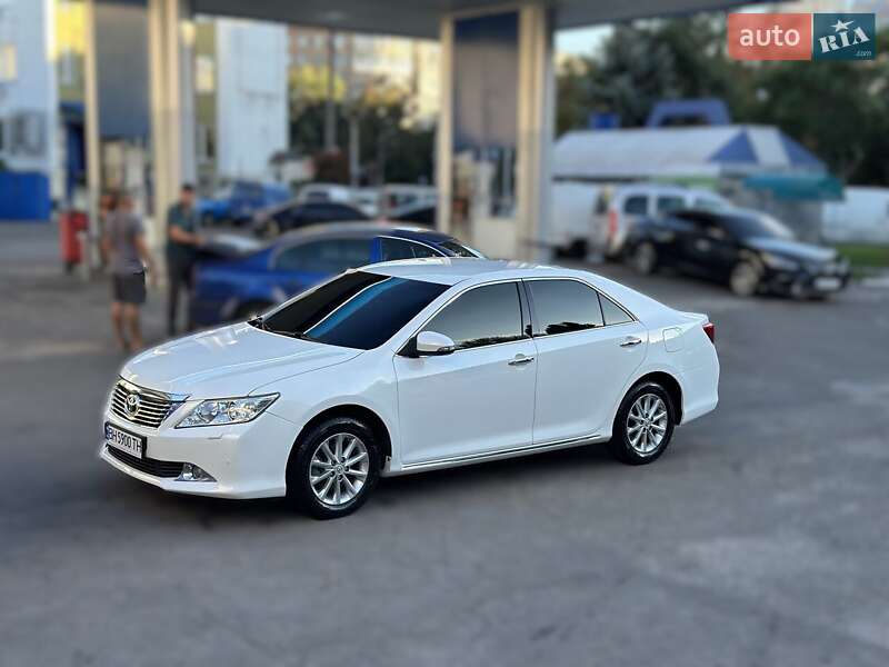 Toyota Camry 2012