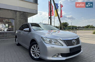 Седан Toyota Camry 2012 в Харькове