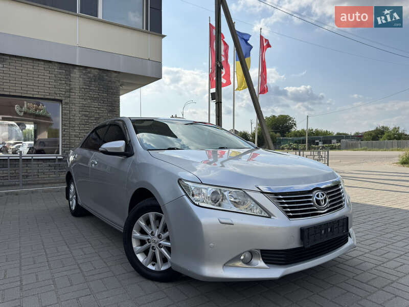 Toyota Camry 2012