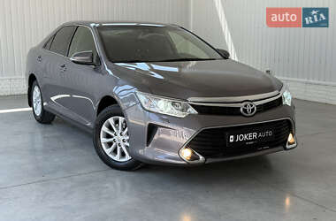 Седан Toyota Camry 2017 в Одессе