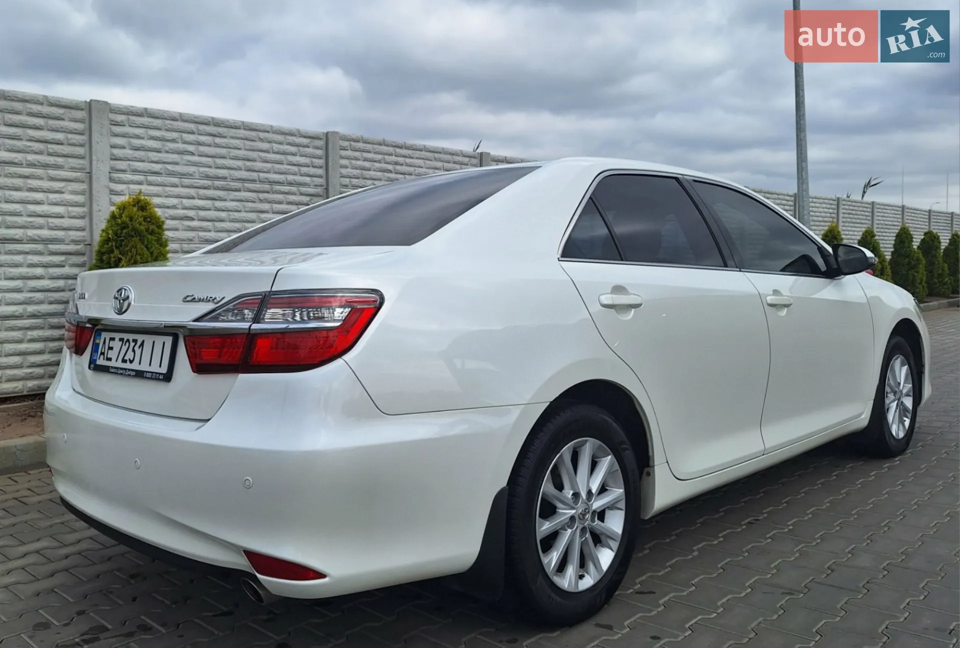 2015 Toyota Camry - мініатюра 17