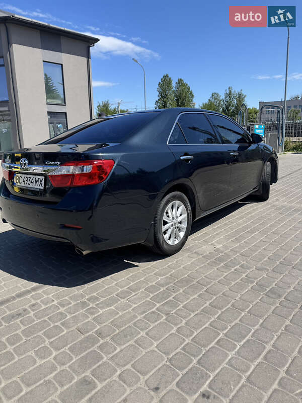 Седан Toyota Camry 2013 в Львове фото 6 Седан Toyota Camry 2013 в Львове