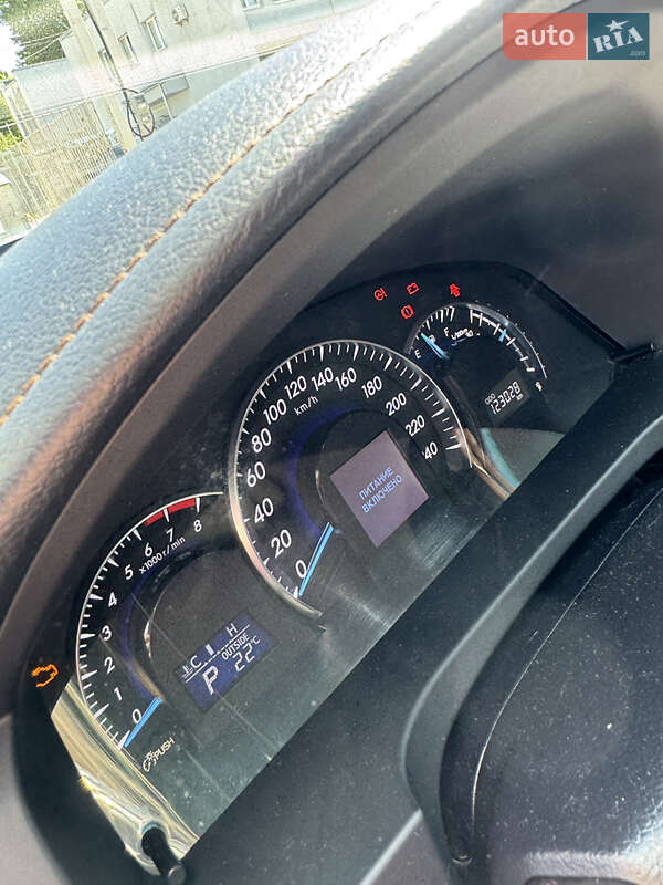 Седан Toyota Camry 2013 в Львове фото 12 Седан Toyota Camry 2013 в Львове