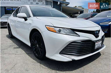 Седан Toyota Camry 2020 в Львове