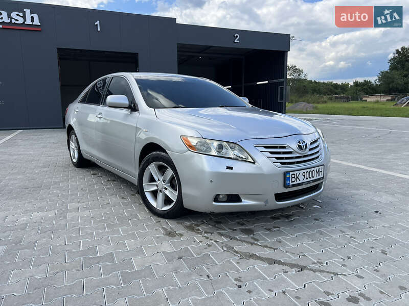 Toyota Camry 2007
