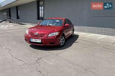 Седан Toyota Camry 2008 в Львові