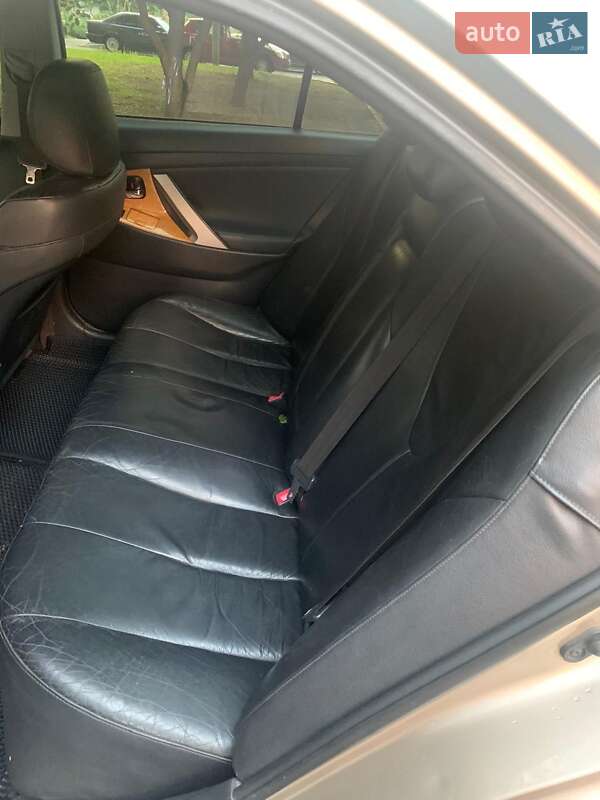Седан Toyota Camry 2007 в Києві