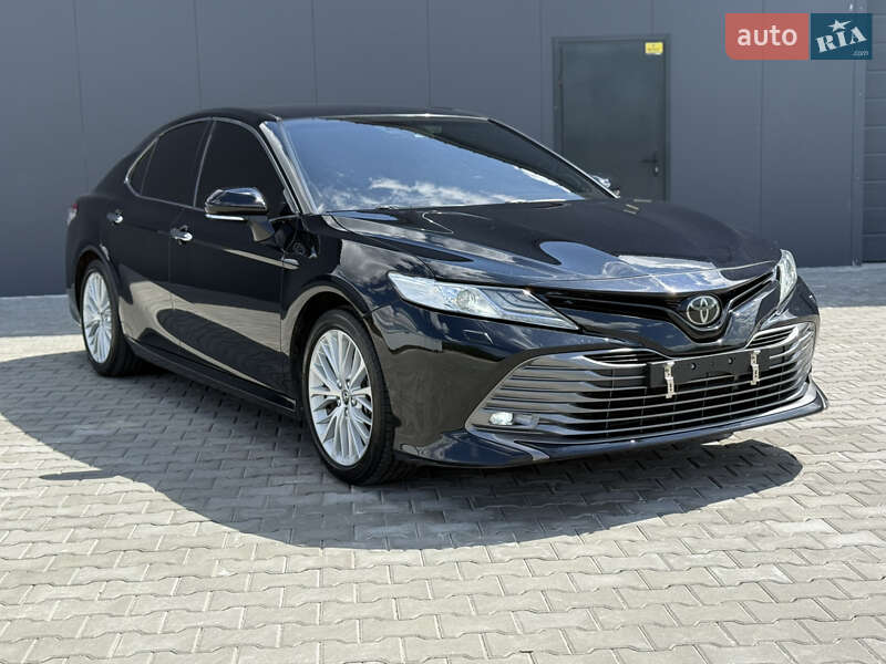 Toyota Camry 2018
