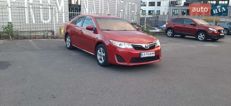 Toyota Camry 2012