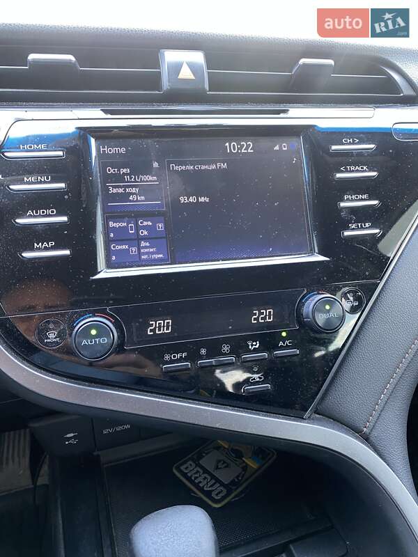 Седан Toyota Camry 2019 в Николаеве