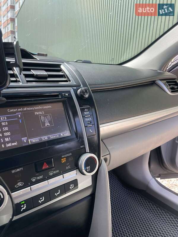 Седан Toyota Camry 2014 в Вінниці