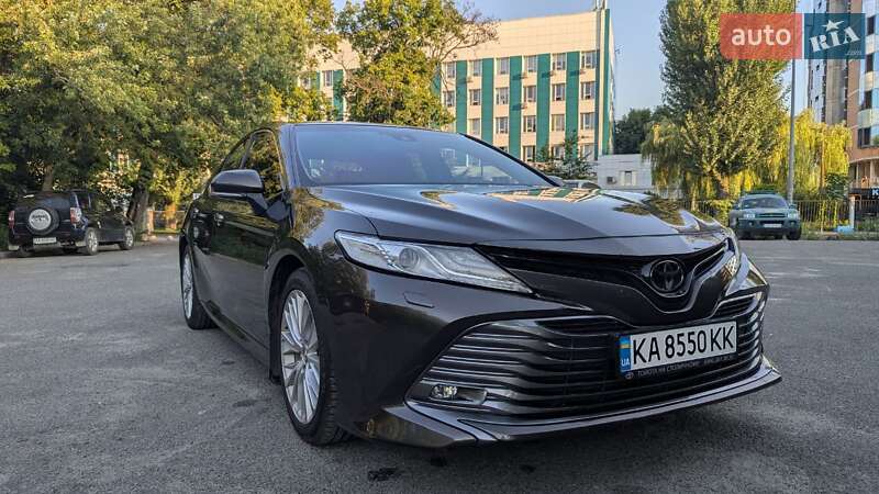 Toyota Camry 2018