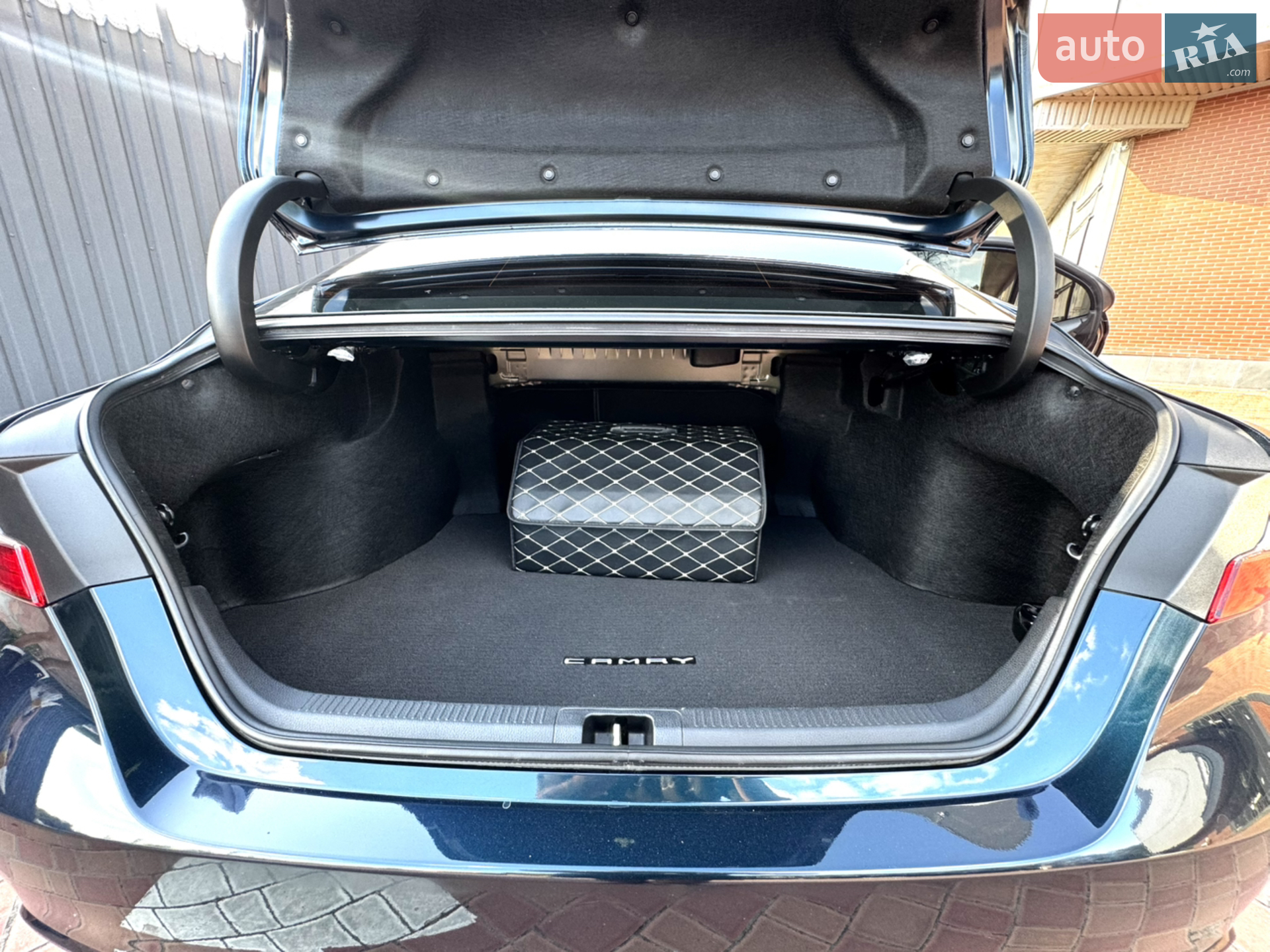 2019 Toyota Camry - мініатюра 10