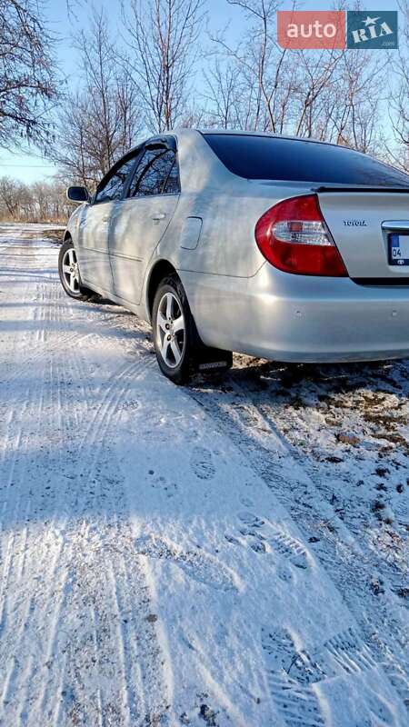 Седан Toyota Camry 2003 в Кропивницком