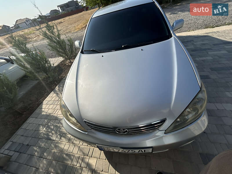 Toyota Camry 2004