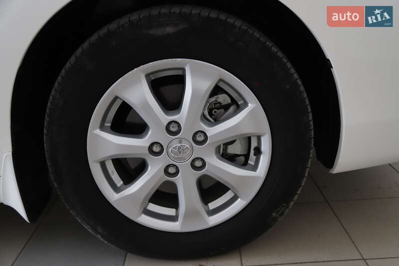 Седан Toyota Camry 2011 в Чечельнике