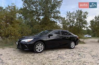 Седан Toyota Camry 2015 в Києві