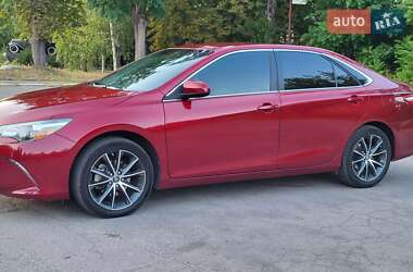 Седан Toyota Camry 2015 в Жовтих Водах