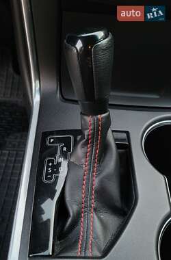 Седан Toyota Camry 2015 в Жовтих Водах