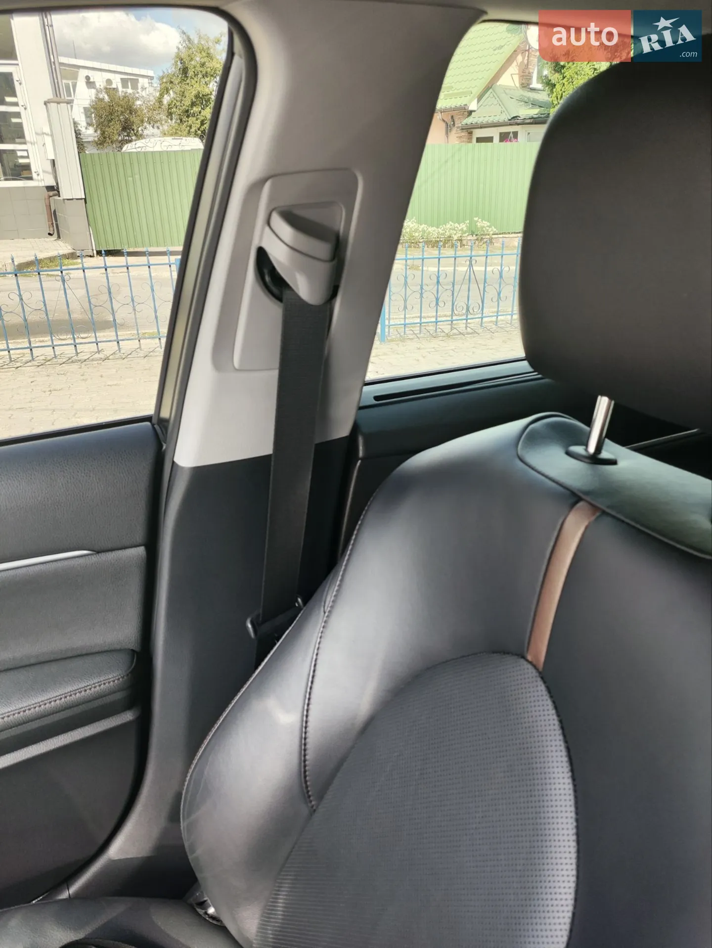 2019 Toyota Camry - мініатюра 16