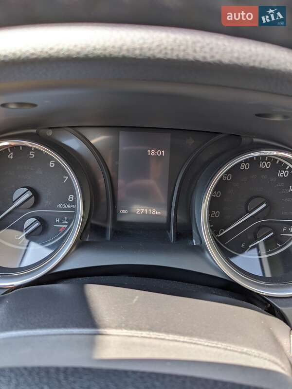 Седан Toyota Camry 2019 в Ивано-Франковске