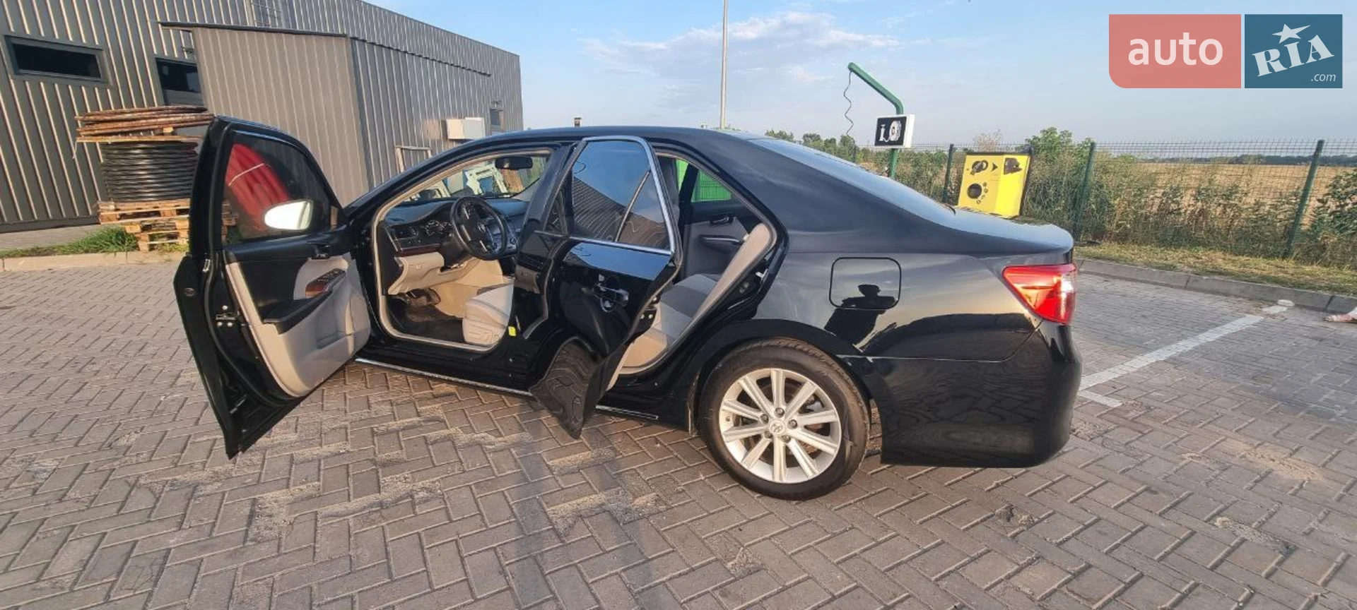2012 Toyota Camry - мініатюра 13